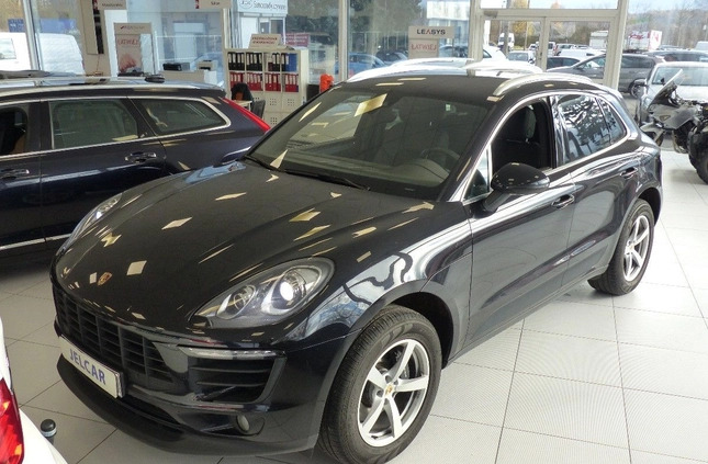 Porsche Macan cena 149999 przebieg: 182000, rok produkcji 2016 z Ropczyce małe 277